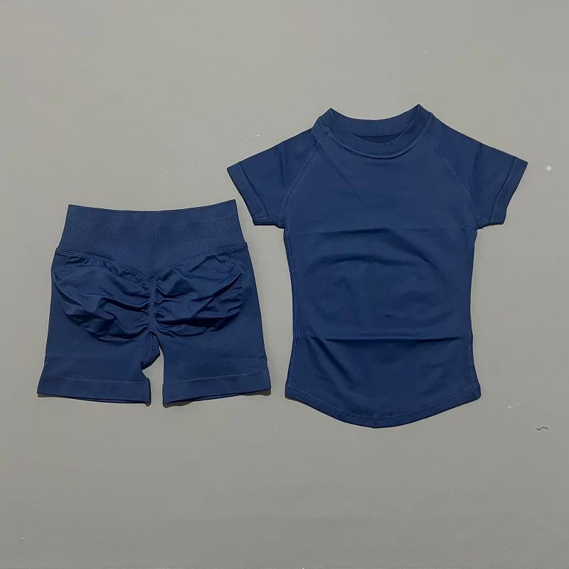 Women Seamless Sports Set With Shorts And Short Sleeve Yoga Top