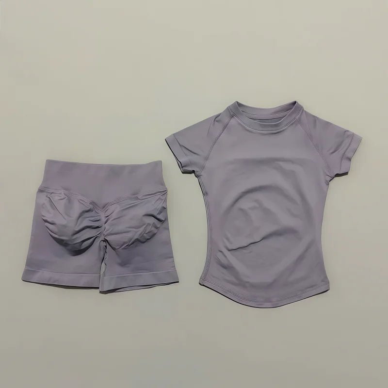 Women Seamless Sports Set With Shorts And Short Sleeve Yoga Top