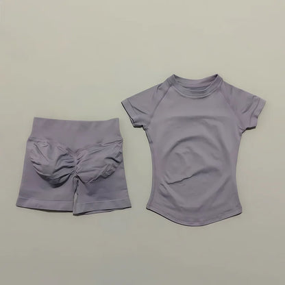 Women Seamless Sports Set With Shorts And Short Sleeve Yoga Top