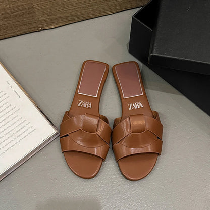 Women's Summer Fashion Slippers With Solid Color Comfortable Stylish Design Features