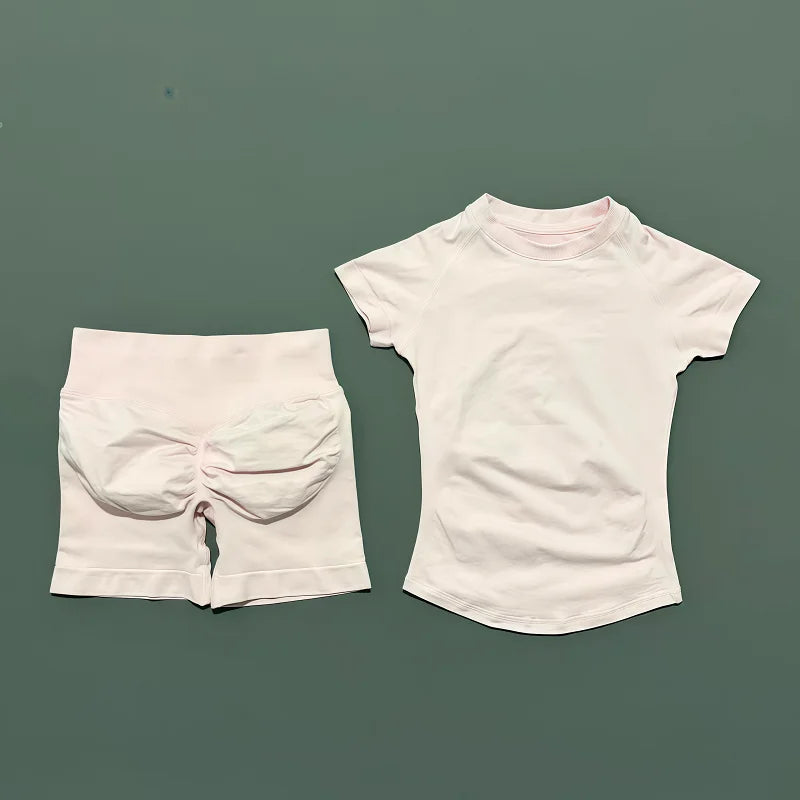 Women Seamless Sports Set With Shorts And Short Sleeve Yoga Top