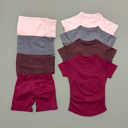 Women Seamless Sports Set With Shorts And Short Sleeve Yoga Top