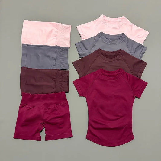 Women Seamless Sports Set With Shorts And Short Sleeve Yoga Top