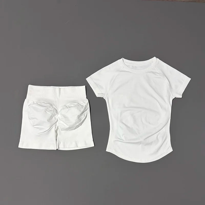 Women Seamless Sports Set With Shorts And Short Sleeve Yoga Top