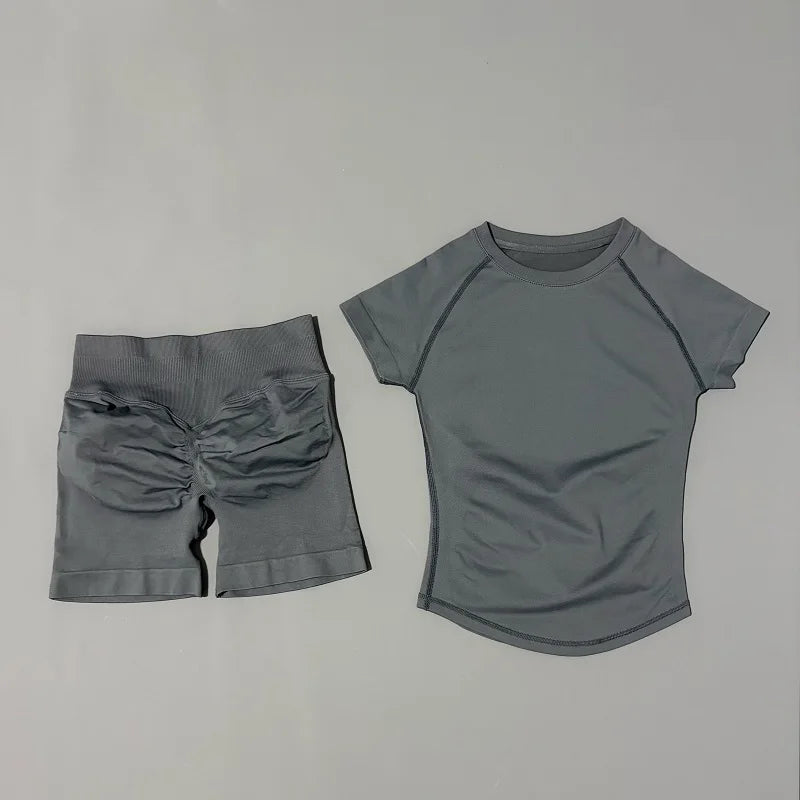 Women Seamless Sports Set With Shorts And Short Sleeve Yoga Top
