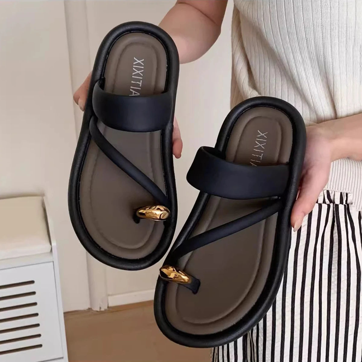 Women Summer Flip Flops With Non Slip Outdoor Beach Slide Comfort